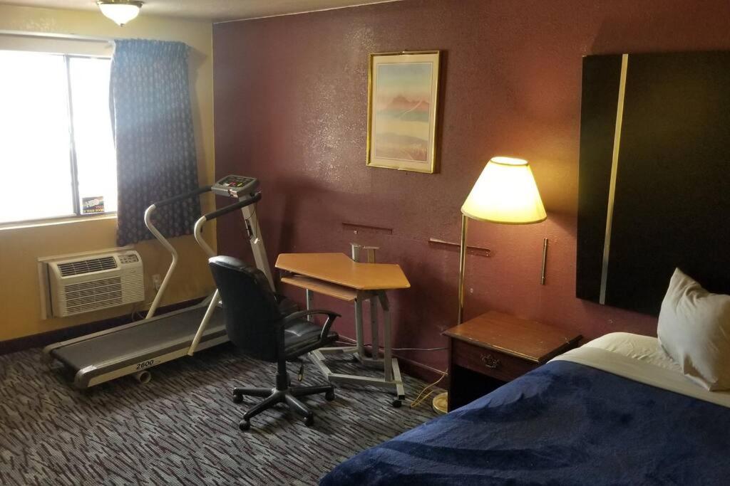 Hotel 5 Beds & 3 Baths Sleeps 11 Hotel Room Suite 102 Booking Stillwater Ngoại thất bức ảnh